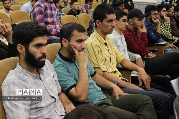 رونمایی از چهار اثر هنری و رسانه‌ای در دوره توانمندسازی خادمین کنگره شهدای دانشجو معلم