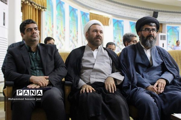 رونمایی از چهار اثر هنری و رسانه‌ای در دوره توانمندسازی خادمین کنگره شهدای دانشجو معلم