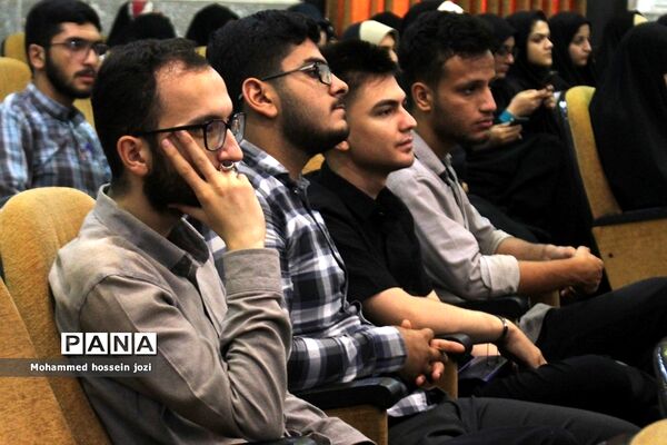 رونمایی از چهار اثر هنری و رسانه‌ای در دوره توانمندسازی خادمین کنگره شهدای دانشجو معلم