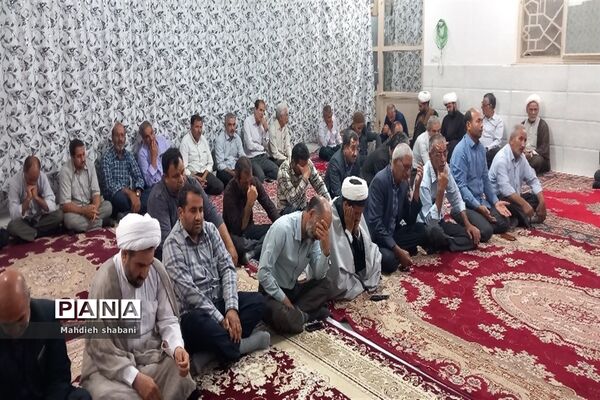 نشست با روحانیون و مداحان ومسئولان هیات مذهبی در امامزاده سید محمد(ع) در کاشمر