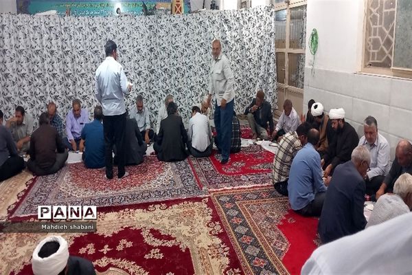 نشست با روحانیون و مداحان ومسئولان هیات مذهبی در امامزاده سید محمد(ع) در کاشمر