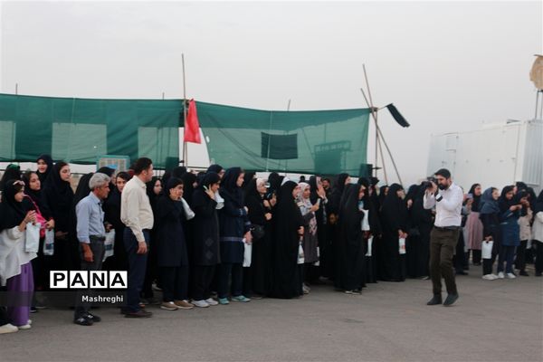 بازدید علمی دانش‌آموزان مدارس سمپاد و نمونه دولتی از پایگاه هوایی شهید کریمی کاشان