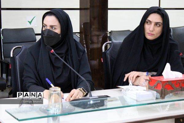 جلسه شورای برنامه‌ریزی و نظارت بر کودکستان‌ها استان بوشهر