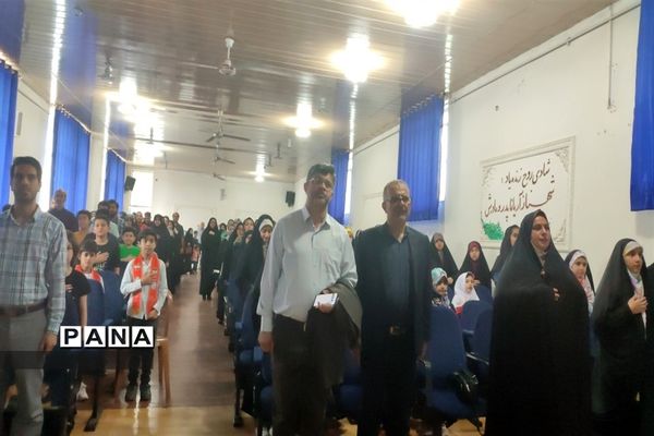 آیین تجلیل از منتخبین مسابقات قرآن، عترت و نماز در قائمشهر