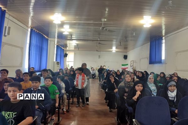 آیین تجلیل از منتخبین مسابقات قرآن، عترت و نماز در قائمشهر