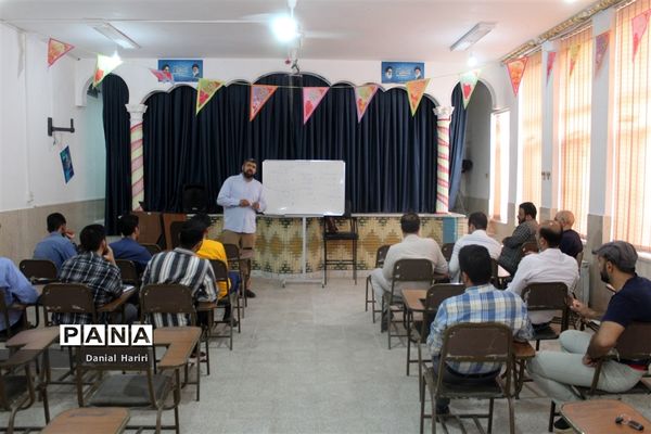 عهدواره تبیین تا قیام در نایین