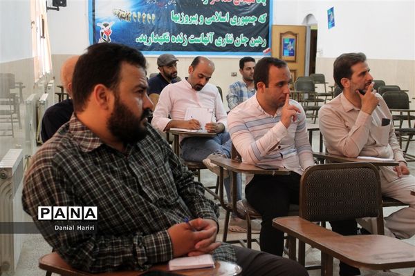 عهدواره تبیین تا قیام در نایین