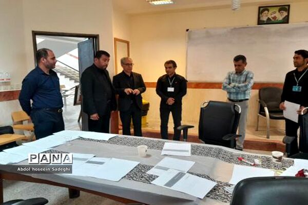بازدید مسئولان اداره‌کل آموزش و پرورش استان بوشهر  از کانون‌های ارزیابی آزمون استخدامی