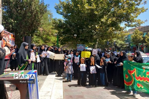 اجتماع دانش‌آموزی عاشقان قرآن در کاشمر