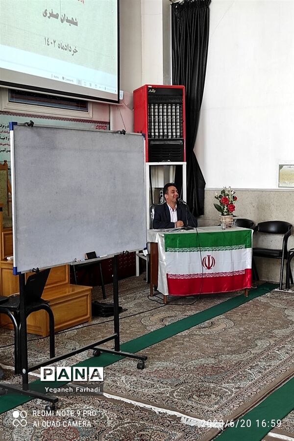 طرح پیوند مدرسه و مسجد با حضور رئیس آموزش و پرورش ناحیه ۵