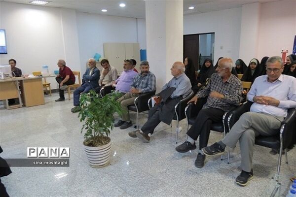 مراسم رونمایی کتاب به‌مناسبت هفته عفاف و حجاب در بجنورد