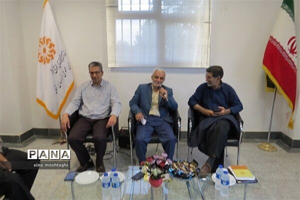 مراسم رونمایی کتاب به‌مناسبت هفته عفاف و حجاب در بجنورد