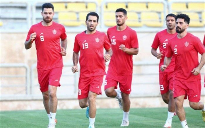 صنعت نفت آبادان، حریف چهارم پرسپولیس‌