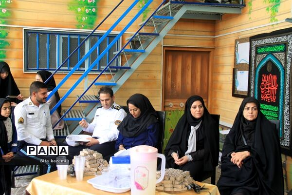 اختتامیه پایگاه تابستانی مدرسه فروغ حضرت خدیجه (س) در شهرری