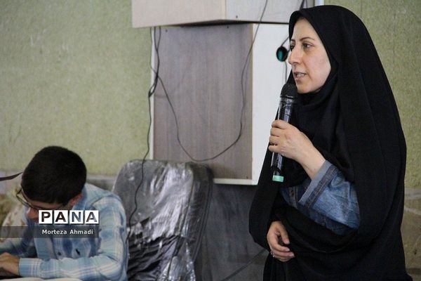 همایش هدایت تحصیلی با محوریت طراحی مسیر زندگی در مدرسه نور ولایت