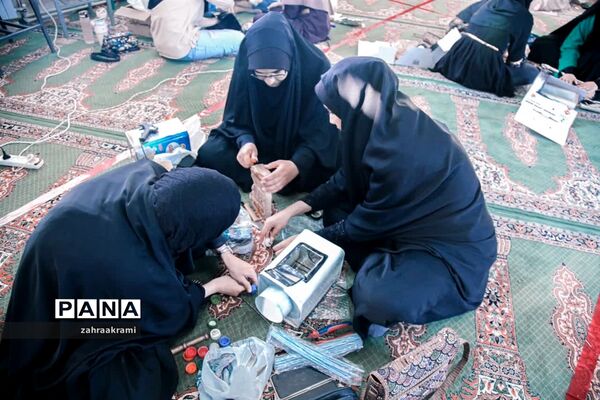 برگزاری مسابقه نجات تخم مرغ در جشنواره تابستانه دانش‌آموزی ابرکوه