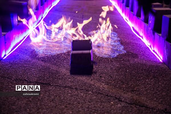 برگزاری مسابقه نجات تخم مرغ در جشنواره تابستانه دانش‌آموزی ابرکوه