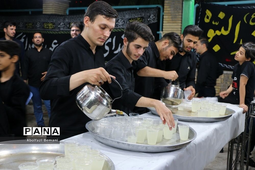حضور خادمین نوجوان و جوان در هیات های عزاداری قم