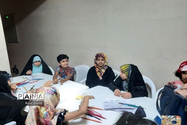 اجتماع خواهران آرمان مدافعان حریم خانواده در بوشهر