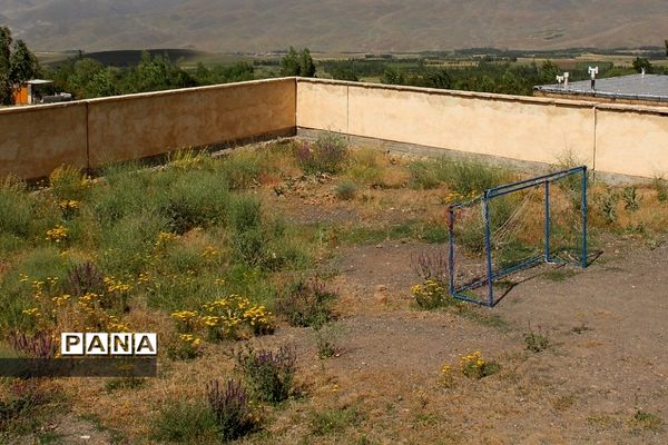 بازسازی مدرسه در روستای ممش‌خان در شهرستان خوی