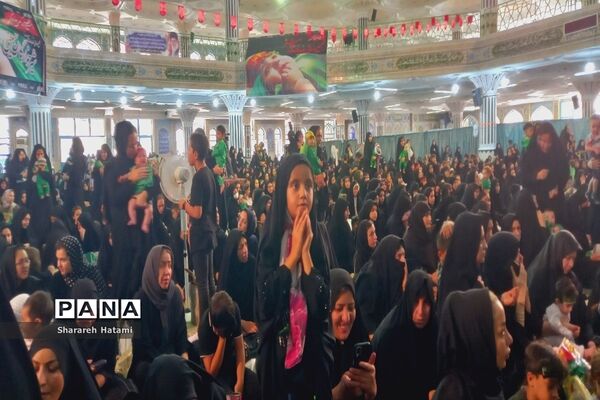 مراسم شیرخوارگان در مصلی بزرگ امام خمینی (ره) شهرکرد