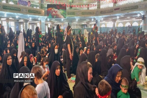 مراسم شیرخوارگان در مصلی بزرگ امام خمینی (ره) شهرکرد