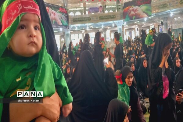 مراسم شیرخوارگان در مصلی بزرگ امام خمینی (ره) شهرکرد