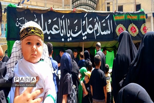 مراسم شیرخوارگان در مصلی بزرگ امام خمینی (ره) شهرکرد