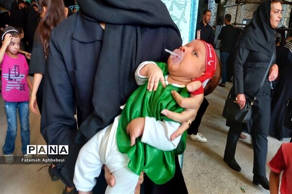 برگزاری همایش شیرخوارگان حسینی در مصلی امام خمینی (ره)  شهرکرد