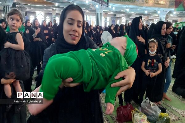 برگزاری همایش شیرخوارگان حسینی در مصلی امام خمینی (ره)  شهرکرد