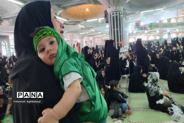 برگزاری همایش شیرخوارگان حسینی در مصلی امام خمینی (ره)  شهرکرد