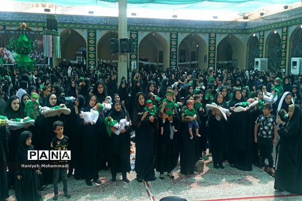 اجتماع بزرگ شیرخوارگان حسینی در امامزاده عبدالله بافق