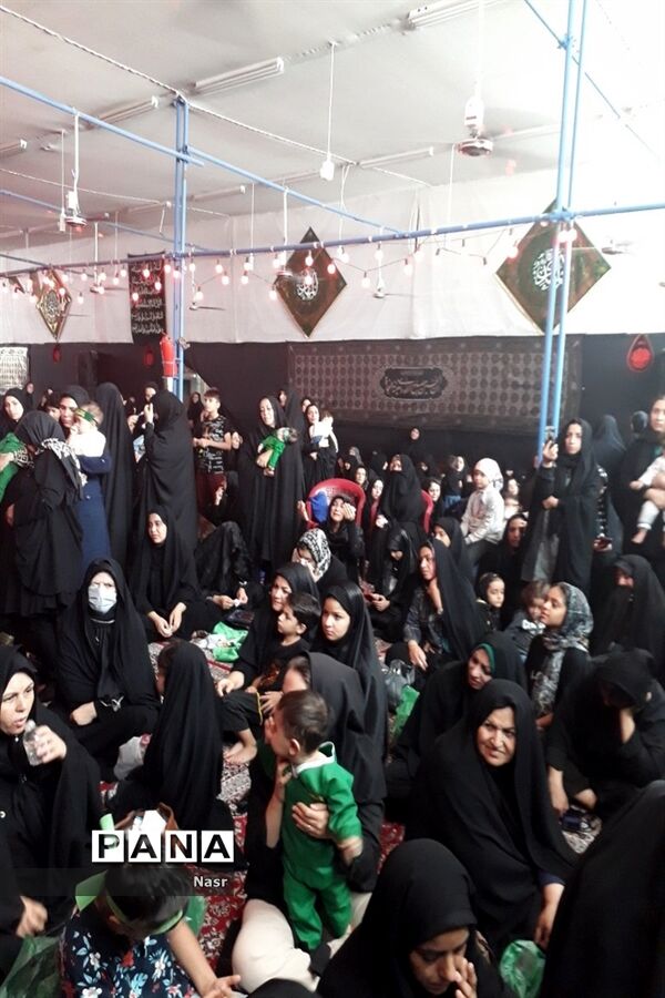 برگزاری همایش شیرخوارگان حسینی در مهدیه رباط اصفهان