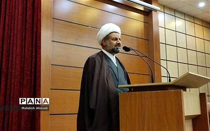محرم در فرهنگ اسلام یک تحول عمیق و انقلاب انسان‌ساز است