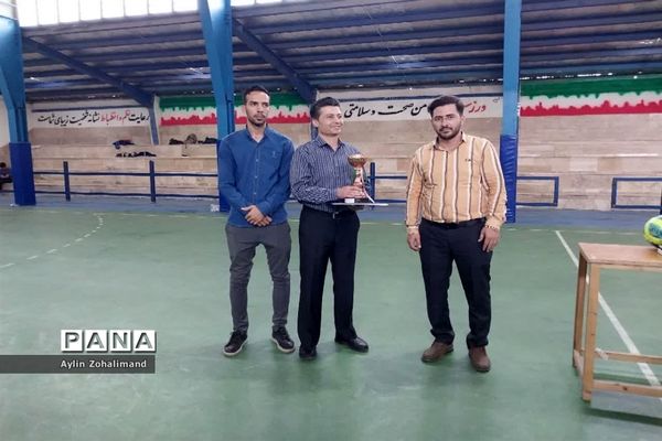 مسابقات چهارجانبه فوتسال جام ادارات شهرستان رباط کریم