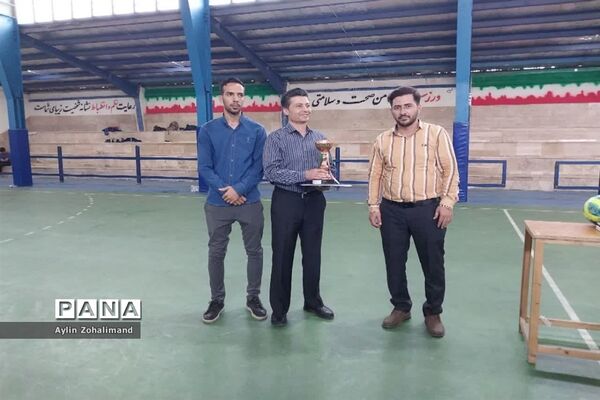 مسابقات چهارجانبه فوتسال جام ادارات شهرستان رباط کریم