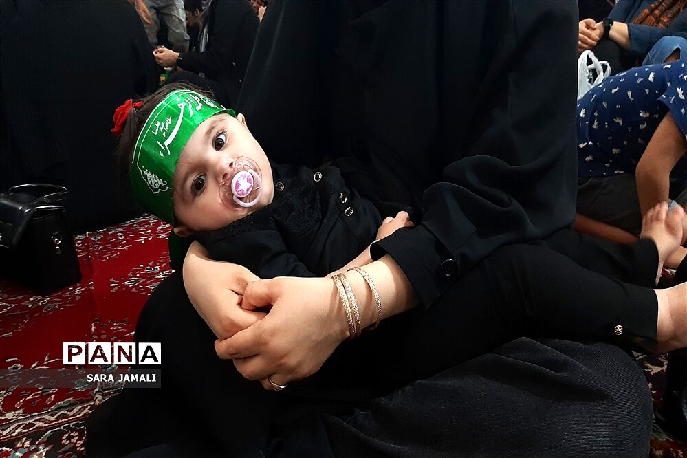 مراسم شیرخوارگان حسینی در پارسیان