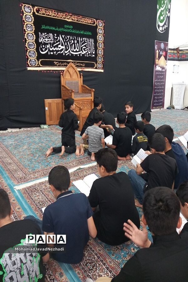 عزاداری عاشقان حسینی در هیات دانش‌آموزی خلیل‌آباد