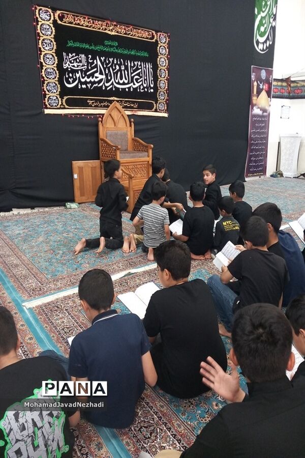 عزاداری عاشقان حسینی در هیات دانش‌آموزی خلیل‌آباد