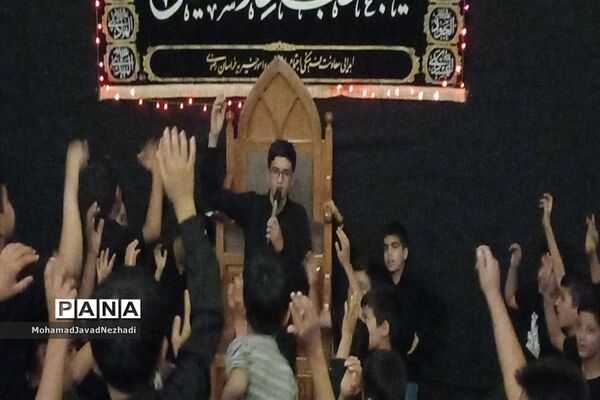 عزاداری عاشقان حسینی در هیات دانش‌آموزی خلیل‌آباد