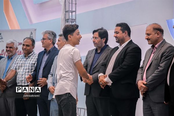 برگزاری اختتامیه جشنواره تابستانه دانش‌آموزی در ابرکوه