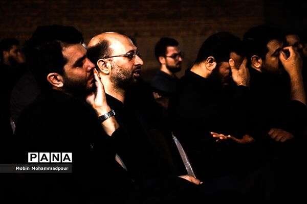 مراسم سوگواری اباعبدالله الحسین (ع) در مسجد کبود تبریز