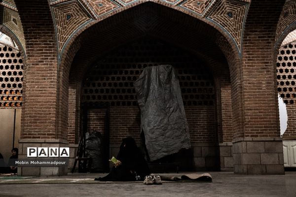 مراسم سوگواری اباعبدالله الحسین (ع) در مسجد کبود تبریز