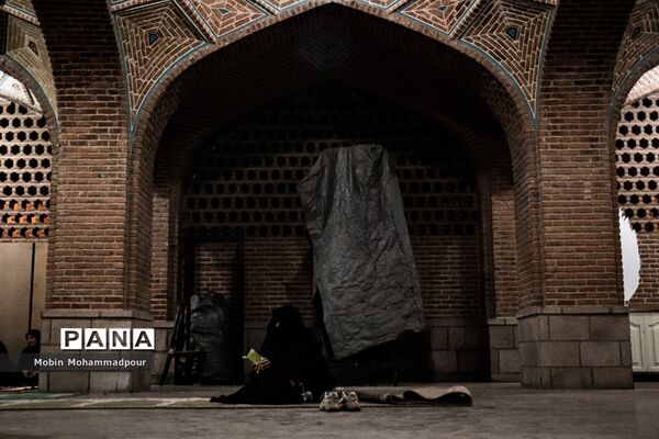 مراسم سوگواری اباعبدالله الحسین (ع) در مسجد کبود تبریز