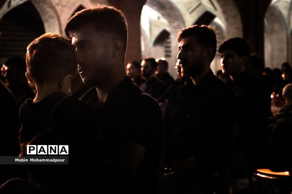 مراسم سوگواری اباعبدالله الحسین (ع) در مسجد کبود تبریز