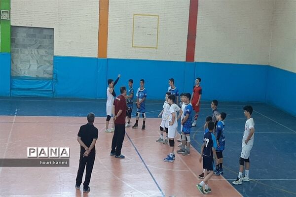 شیروان میزبان انتخابی والیبال استانی پسران مقطع ابتدایی