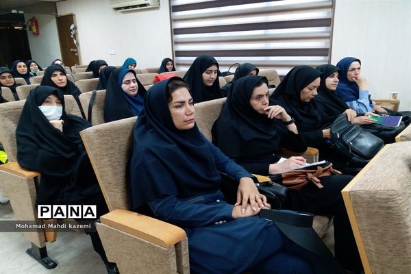 جلسه همکاران مراکز جامع سنجش و آموزش توانبخشی آموزش و پرورش استثنایی پایتخت