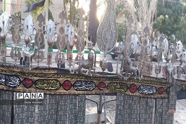 پذیرایی از عاشقان اباعبدالله الحسین(ع) در موکب‌های مشهد مقدس