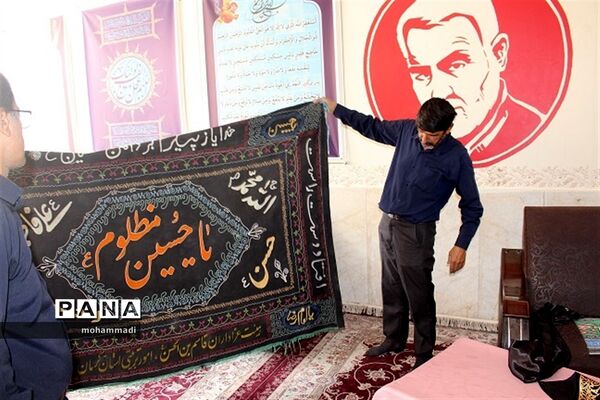 فضاسازی و سیاه پوش کردن  سازمان دانش‌آموزی استان کرمان به مناسبت ماه محرم