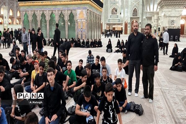 برگزاری سوگواره احلی من العسل در مرقد مطهر امام خمینی (ره)